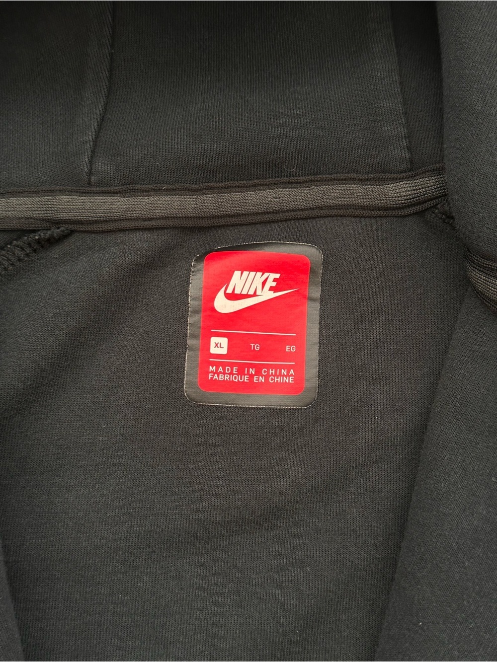 Nike Tech Fleece Zip Up - Picture 3 of 4